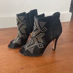 Vince Camuto Black Heels Size 36 (6 women's)